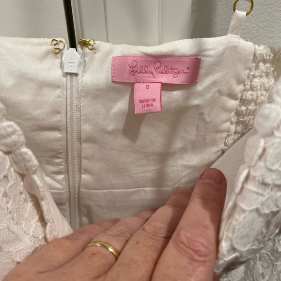 Lily Pulitzer size 6 lace dress. - Picture 2 of 4
